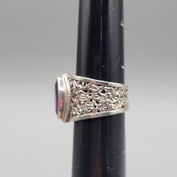 Vintage Spaghetti Filigree Ring Silver Tone Purple Glass Marquise Size 9.75 - Picture 2 of 4